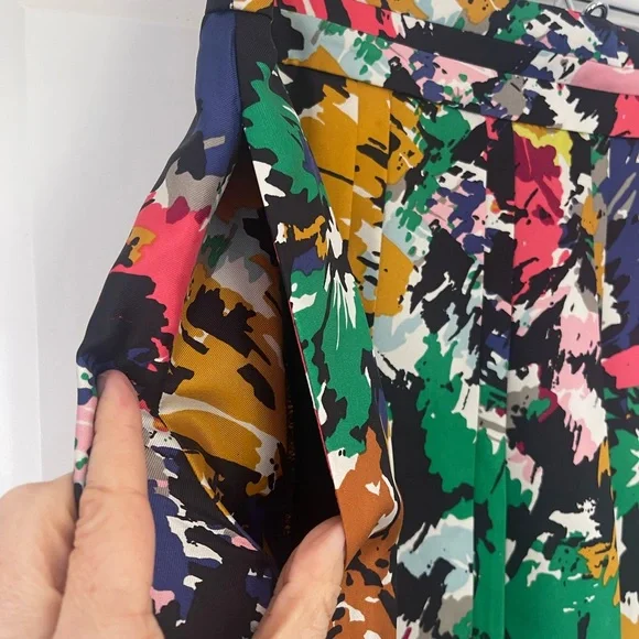 J. Crew Skirt, 100% Silk, Pockets, Multi-Colored Abstract Floral, EUC - Picture 5 of 10
